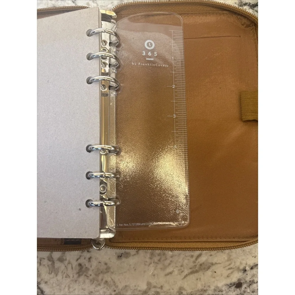 Franklin‎ Covey? Compact Brown Leather Planner Organizer Wallet Binder READ